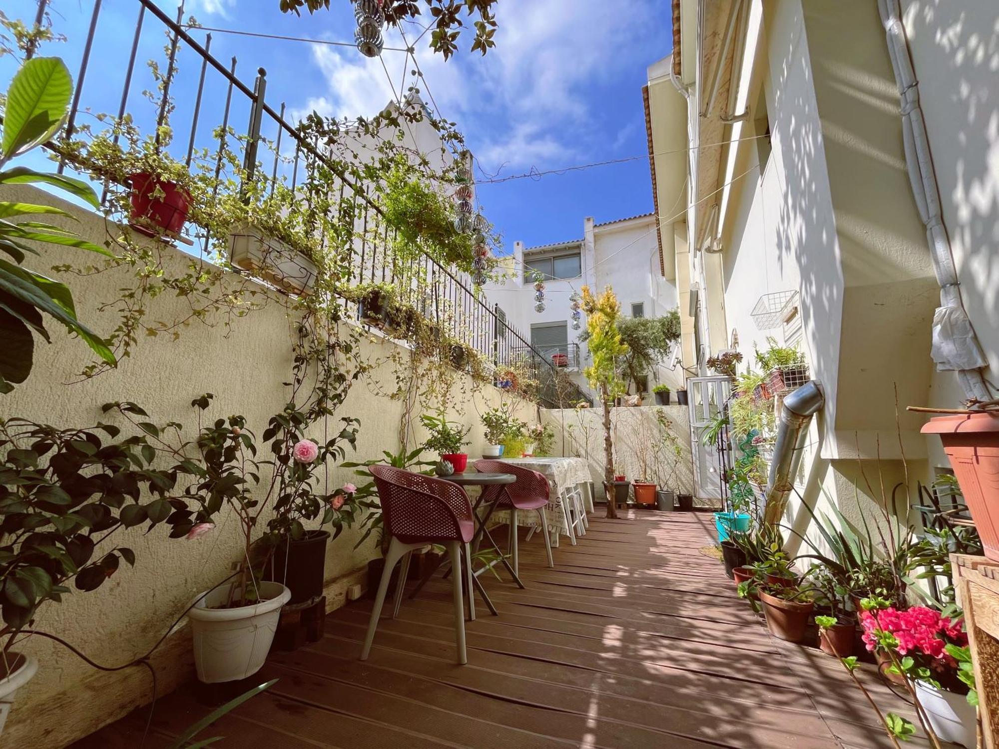 Homestay Nicole's Athens